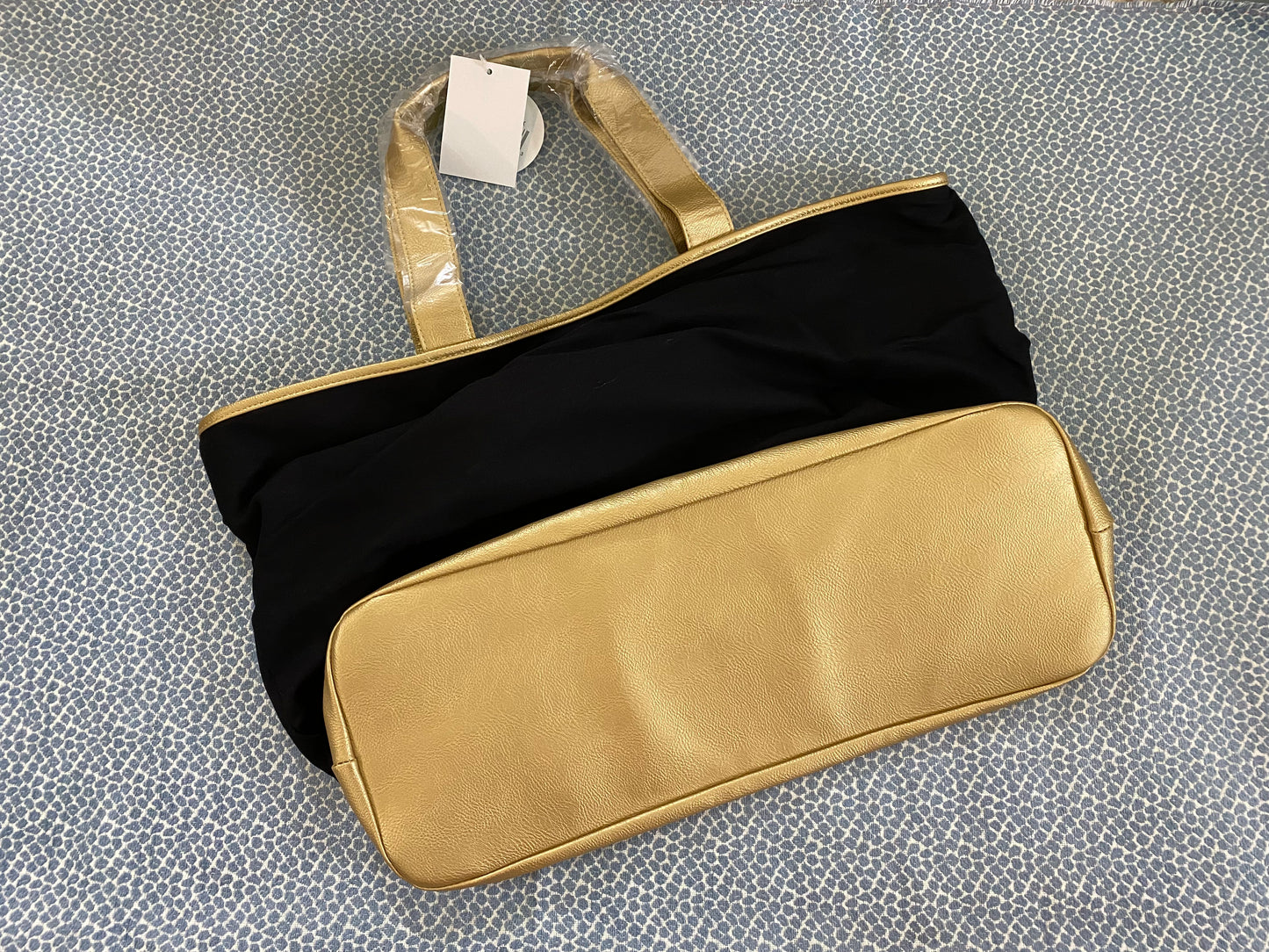 Black and gold bag - Custom embroidered