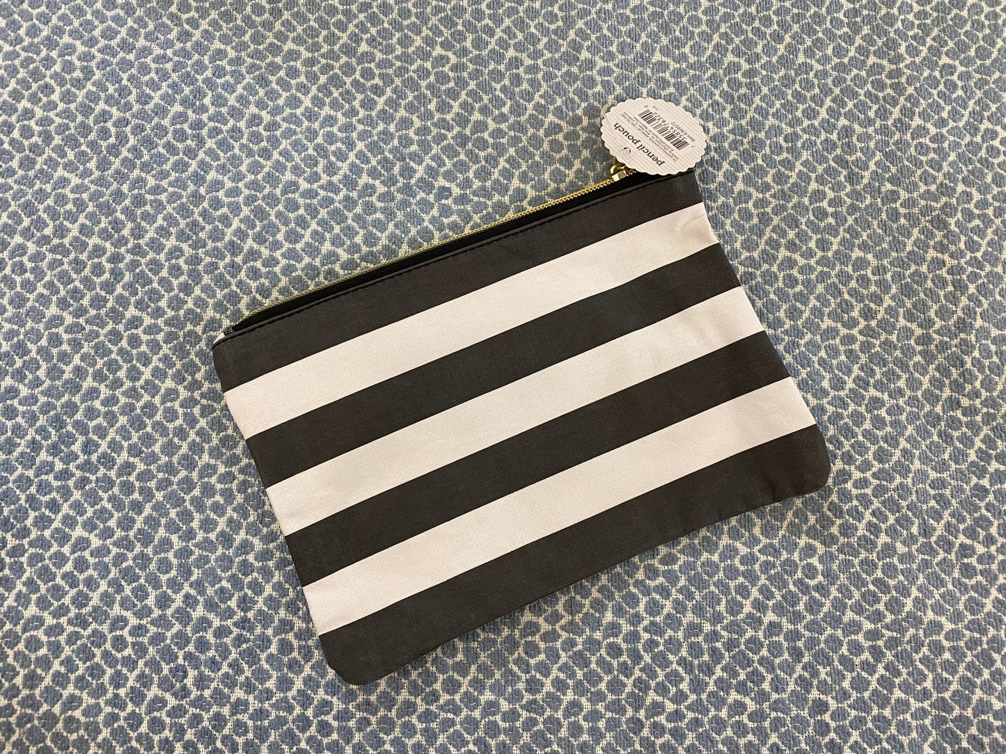 Medium Multi-purpose pouch/small cosmetic bag